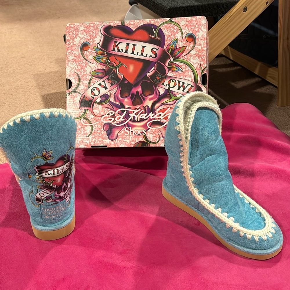 Ed Hardy women’s boots